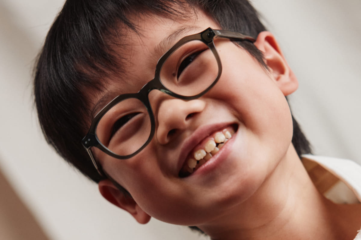 BARTHOLOME – Lunette Carré VERT TRANSLU VERT STRIÉ pour Enfant