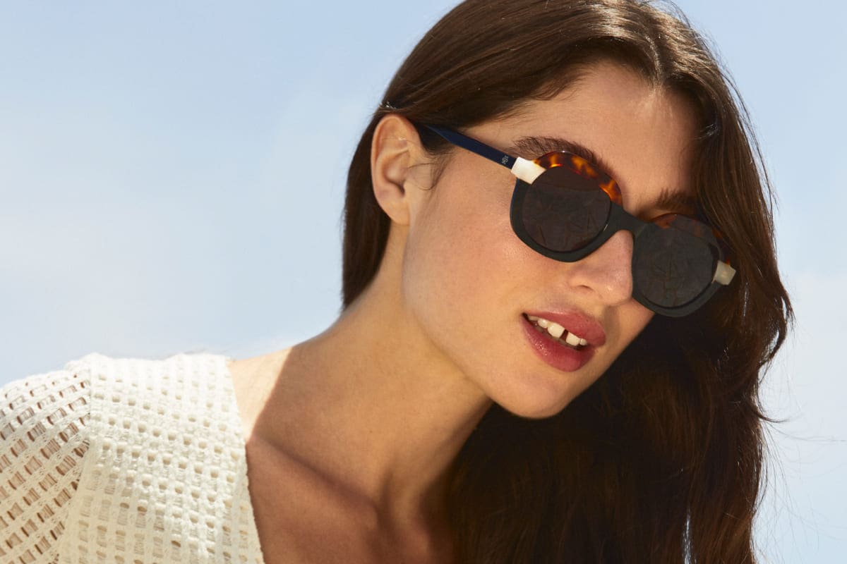 LEVANA NOIR – Lunette Carré NOIR pour Femme